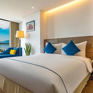 Pavilion Hotel